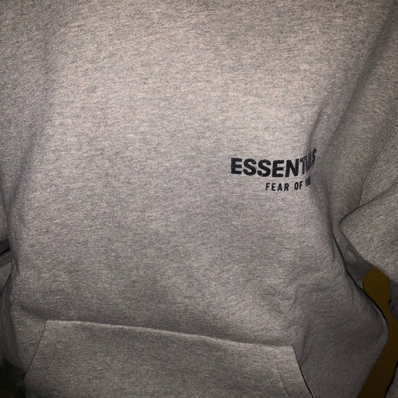 NWT Men’s  small FOG Essentials Hoodie (Heather Gray) - Picture 4 of 7